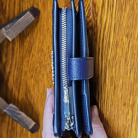 Kate Spade Spencer Paper Boats Medium Wallet NWT - Picture 6 of 10